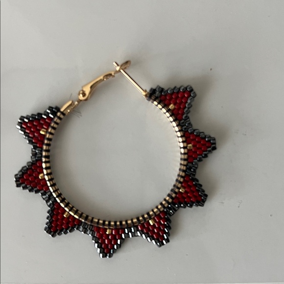 Red beaded hoops - Picture 3 of 3